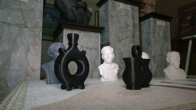 Доступне візуальне мистецтво. У Франківську два музеї отримали копії експонатів для людей із вадами зору Доступне візуальне мистецтво. У Франківську два музеї отримали копії експонатів для людей із вадами зору