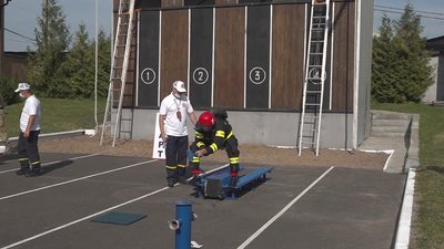 Вперше в Україні тернопільські спецпризначенці КОРДу змагалися з рятувальниками Вперше в Україні тернопільські спецпризначенці КОРДу змагалися з рятувальниками