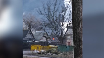 Під Житомиром зранку було чутно звуки вибухів – дітей просять не вести до шкіл та садочків Під Житомиром зранку було чутно звуки вибухів – дітей просять не вести до шкіл та садочків