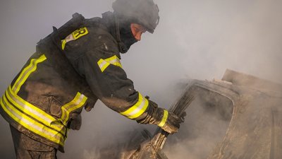 За добу у Херсонській громаді виникли чотири пожежі внаслідок російських обстрілів За добу у Херсонській громаді виникли чотири пожежі внаслідок російських обстрілів