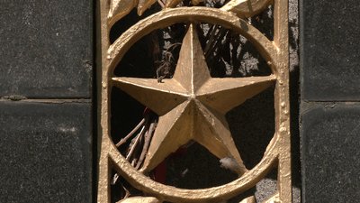 Недокомунізовані пам'ятки Рівного: чому у місті їх досі не прибрали
