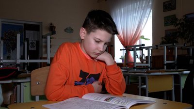 "Я дуже сильно хочу перемоги": на Рівненщині школяр віддав наколядовані гроші на ЗСУ