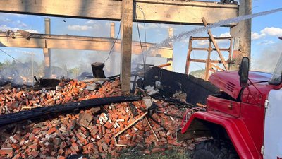 Загиблих немає, пожежа локалізована, люди евакуйовані, - Чаус про обстріл біля Прилук Загиблих немає, пожежа локалізована, люди евакуйовані, - Чаус про обстріл біля Прилук
