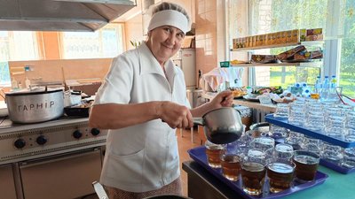 Гаряче харчування у луцьких школах не здорожчало: хто харчуватиметься безплатно Гаряче харчування у луцьких школах не здорожчало: хто харчуватиметься безплатно