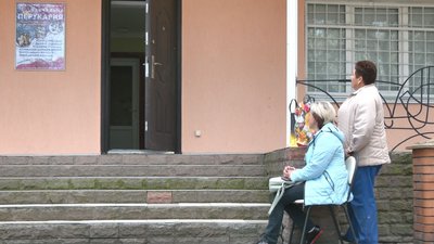 "Набивають руку": як у Черкасах працює навчальна перукарня