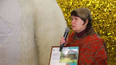 Запорізька багатодітна родина отримала будинок