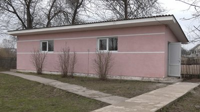 "Провели тендер за день до вторгнення". Чому у школі на Буковині не можуть облаштувати достатньо вбиралень