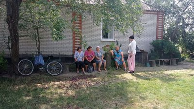 "Кордон у городах". Прикордонне село Попівка на Сумщині живе під постійними обстрілами армії РФ "Кордон у городах". Прикордонне село Попівка на Сумщині живе під постійними обстрілами армії РФ