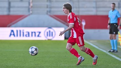 Богдан Оличенко, футболіст "Баварії" U19 в сезоні Юнацької ліги 2025/26
