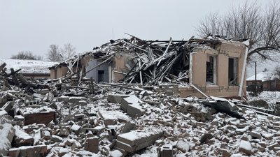 У Чугуєві росіяни розбили школу У Чугуєві росіяни розбили школу