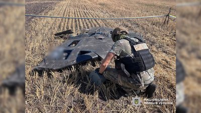 Вибухотехніки поліції Чернігівщини знешкодили збитий безпілотник у Ніжинському районі