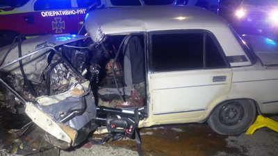 Авто "ВАЗ 2107". Фото рятувальників з місця ДТП Авто "ВАЗ 2107". Фото рятувальників з місця ДТП
