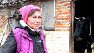 Ірина з села Іванівка разом чоловіком тримає корів