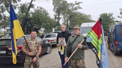 На Одещині попрощалися з військовим, який загинув на війні На Одещині попрощалися з військовим, який загинув на війні