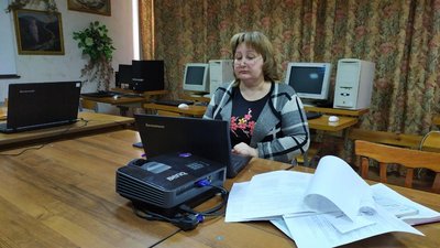 Як вчаться он-лайн учні Кропивницької гімназії нових технологій Як вчаться он-лайн учні Кропивницької гімназії нових технологій