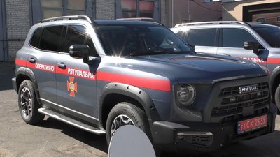 Черкаські рятувальники отримали нові автівки