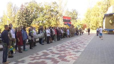 У Миколаєві вшанували пам’ять захисників України У Миколаєві вшанували пам’ять захисників України