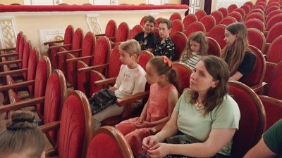 У сумському театрі для дітей та юнацтва закрили театральний сезон У сумському театрі для дітей та юнацтва закрили театральний сезон