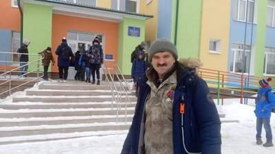Тернопільські волонтери проводять акцію "Допоможи захиснику України"