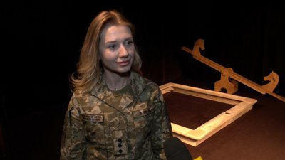 "У пошуках Афіни": у Луцьку готують виставу за історією мами експолоненого морпіха Наталією Ніколаєвою "У пошуках Афіни": у Луцьку готують виставу за історією мами експолоненого морпіха Наталією Ніколаєвою