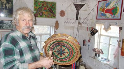 “Різдвяну зірку в кожну домівку”: як переселенка в Мукачеві продовжує традиції вертепу “Різдвяну зірку в кожну домівку”: як переселенка в Мукачеві продовжує традиції вертепу