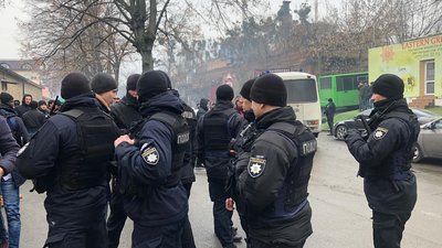 Мінкульт розкритикував силовиків за "облаву біля мечеті"