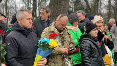 10 річниця Революції гідності: у Києві відправили панахиду за загиблими Героями 10 річниця Революції гідності: у Києві відправили панахиду за загиблими Героями