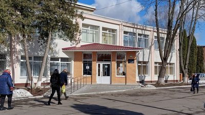 Гроші за безоплатні послуги. НСЗУ просить лікарню на Сумщині повернути кошти пацієнту