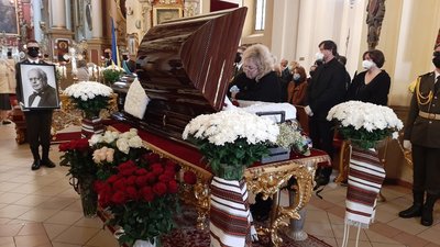 Оплески для композитора: у Львові поховали Мирослава Скорика Оплески для композитора: у Львові поховали Мирослава Скорика