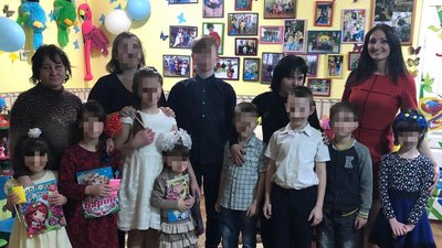 "Накривали їх, щоб вони не чули літака, який кружляє" — як рятували дітей з Ізюмського реабілітаційного центру "Накривали їх, щоб вони не чули літака, який кружляє" — як рятували дітей з Ізюмського реабілітаційного центру