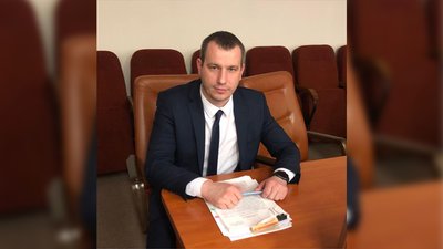 Директора департаменту Запорізької міськради Максима Денщіка відсторонили від посади