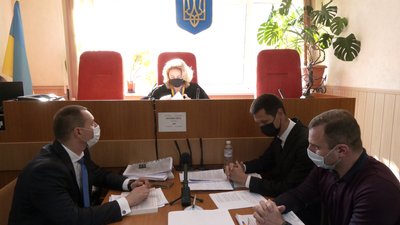 Напад на автобус під Харковом: суд встиг розглянути клопотання щодо одного з 15 затриманих
