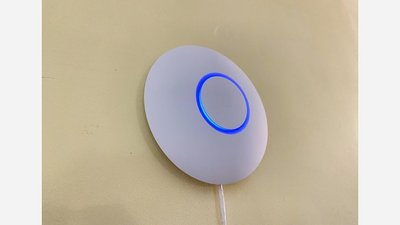 В укриттях львівських шкіл розпочали встановлювати WI-FI роутери