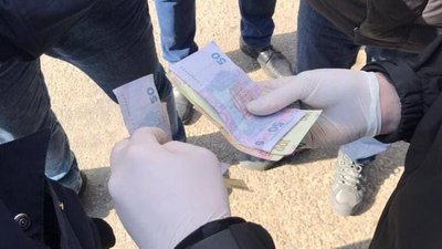 Вирощував коноплю вдома: на Рівненщині викрили наркоторговця – поліція
