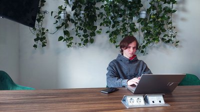 Львівський розробник створив мову програмування "Мавка" Львівський розробник створив мову програмування "Мавка"