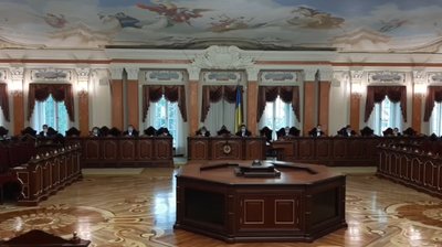 Довибори на Франківщині у Раду. Велика Палата ВСУ не дійшла згоди і оголосила перерву