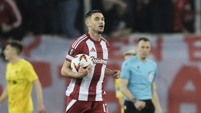 Роман Яремчук, український футболіст "Олімпіакоса" у 2025 році