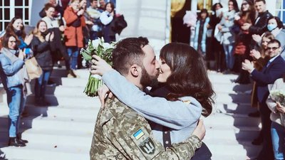 "Без нас країна не впорається". Історія тероборонівця, який захищає Україну разом із батьком та другом "Без нас країна не впорається". Історія тероборонівця, який захищає Україну разом із батьком та другом