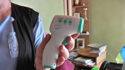 Без засобів захисту. Як розпочався навчальний рік з СОVID-19 на Прикарпатті Без засобів захисту. Як розпочався навчальний рік з СОVID-19 на Прикарпатті