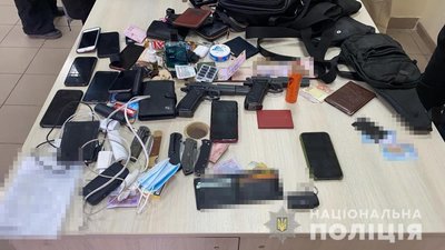 У Запоріжжі викрили діяльність шайхрайського колл-центру зі штатом у 100 людей У Запоріжжі викрили діяльність шайхрайського колл-центру зі штатом у 100 людей