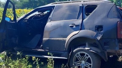 Автомобіль місцевих жителів вибухнув на міні Автомобіль місцевих жителів вибухнув на міні