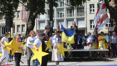 "Щоб про Україну не забували". Харків'яни приєдналися до демонстрації у Німеччині