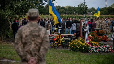 У Ніжині попрощалися з бійцем Євгеном Старостенком