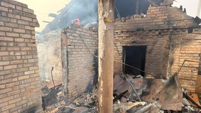 Нікопольщина, обстріли, згорів будинок
