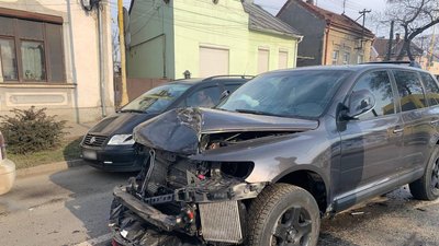 ДТП в Ужгороді: зіштовхнулися чотири авто ДТП в Ужгороді: зіштовхнулися чотири авто