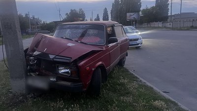 У Кременчуці підлітки вїхали в електроопору