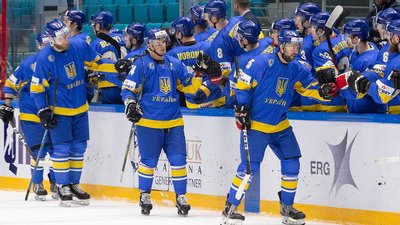 Хокеїсти збірної України погрожують відмовою від участі в турнірах під егідою федерації. Що сталося