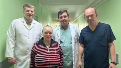 У Львові прооперували жінку, яка три місяці ходила зі зламаним хребтом
