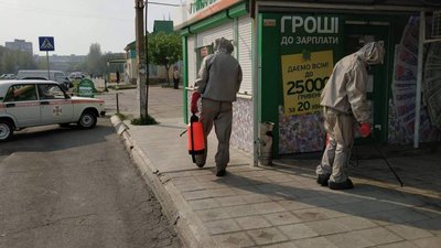 98 об'єктів та 38 км доріг продизинфікували за добу рятувальники Херсонщини 98 об'єктів та 38 км доріг продизинфікували за добу рятувальники Херсонщини