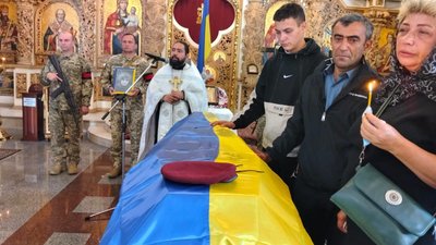 У Полтаві попрощалися із загиблим на Сумщині військовим Костянтином Туркалом У Полтаві попрощалися із загиблим на Сумщині військовим Костянтином Туркалом